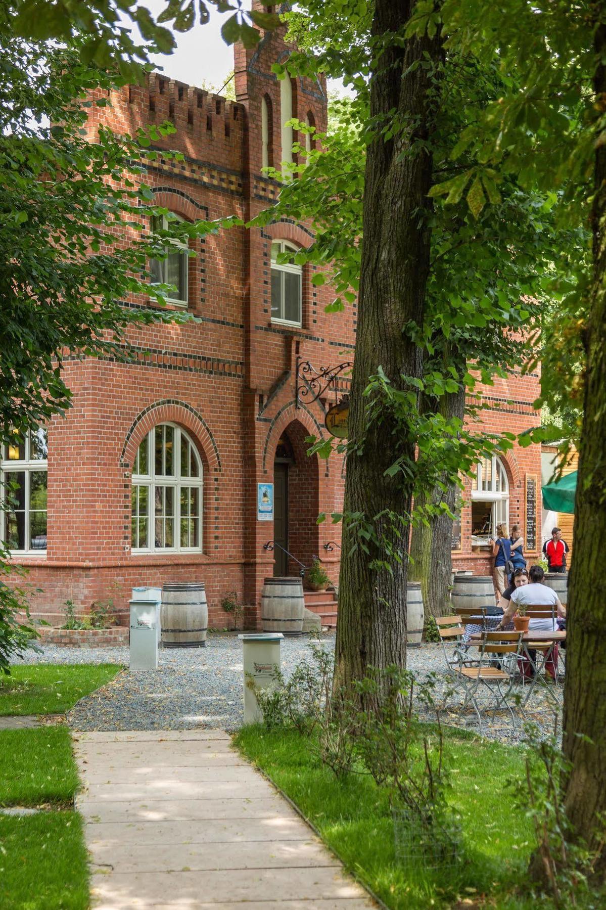 Landhaus Dessau Екстериор снимка
